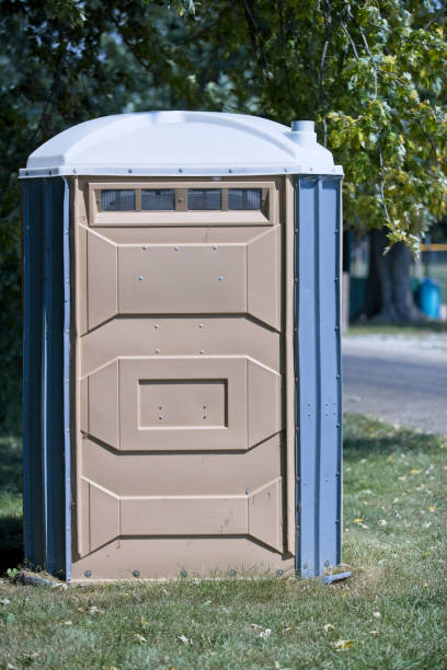 Portable Toilet Options We Offer in Waverly, MI